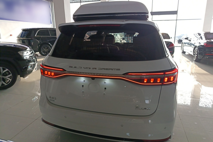 比亚迪 宋MAX新能源 2022款 DM-i 105KM 行政版车身外观6004