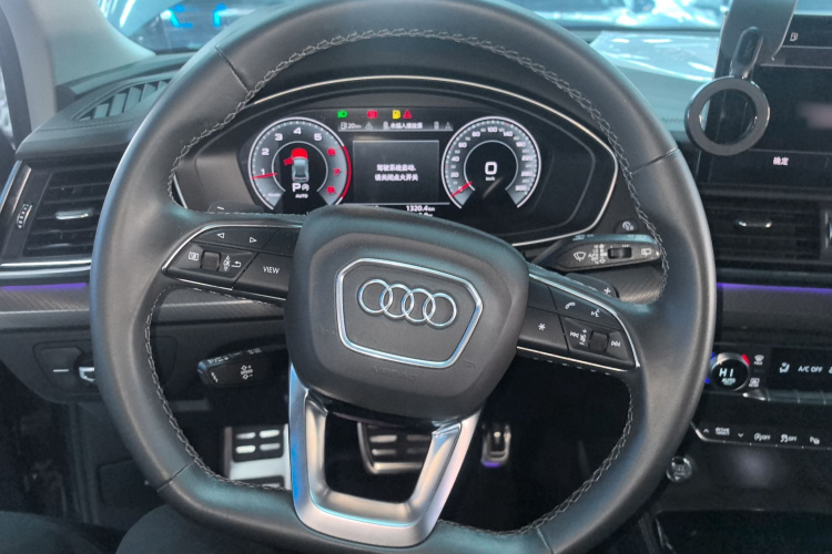 奥迪Q5L 2022款 40T 豪华动感型中控内饰13