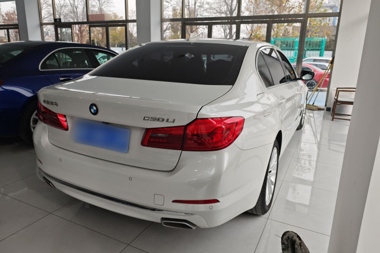 宝马5系 2020款 530Li 领先型 豪华套装车身外观7