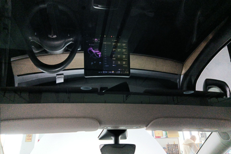 特斯拉 Model Y 2021款 标准续航后驱版局部细节22