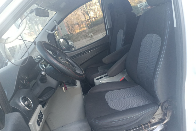 江淮瑞风 瑞风M3 2016款 宜家版 1.6L 豪华智能型中控内饰19