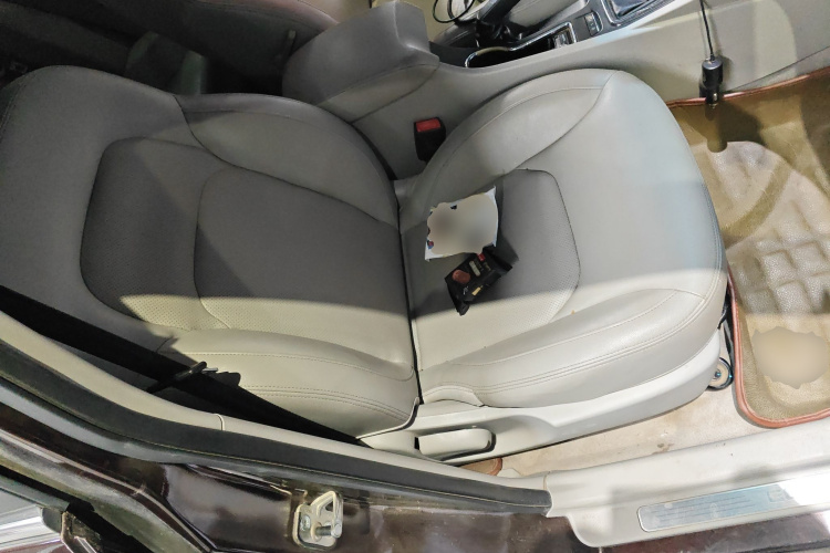 吉利汽车 帝豪 2014款 三厢 1.5L CVT精英型局部细节41