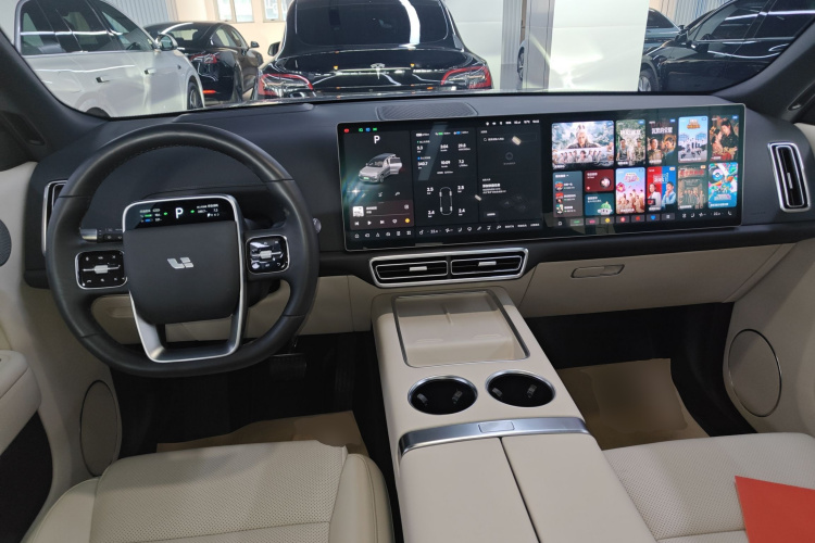 理想汽车 理想L8 2023款 Pro中控内饰12