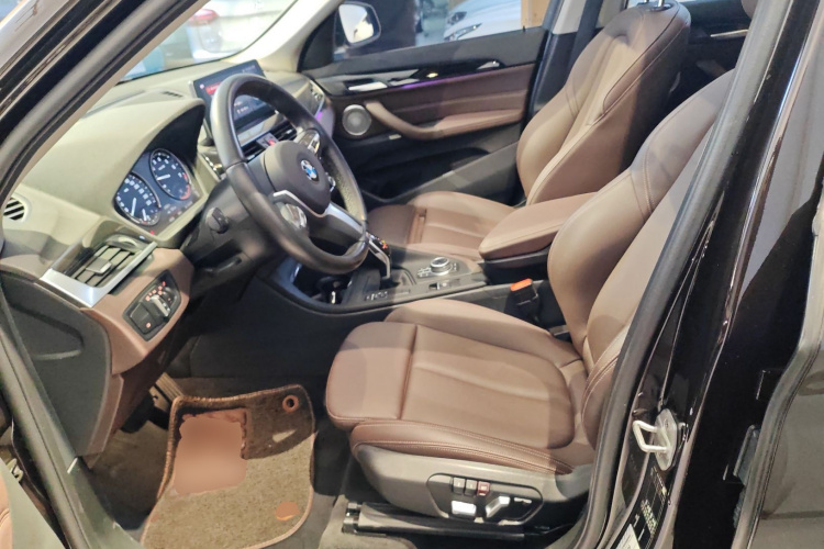 宝马X1 2021款 sDrive25Li 领先型中控内饰19