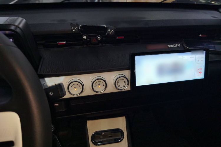 五菱汽车 宏光MINIEV 2022款 GAMEBOY 200km 玩咖款 磷酸铁锂局部细节16