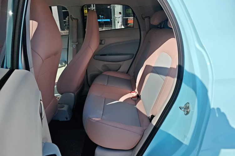 零跑汽车 零跑T03 2025款 403舒享版中控内饰7004