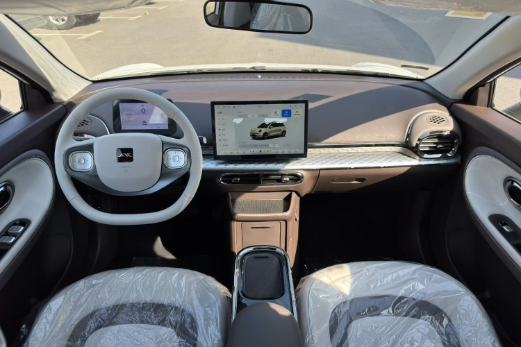 江淮钇为 钇为3 2024款 挚爱版 330km Air中控内饰7001