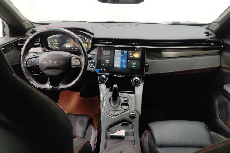 领克05 2022款 2.0TD 四驱劲Halo中控内饰12