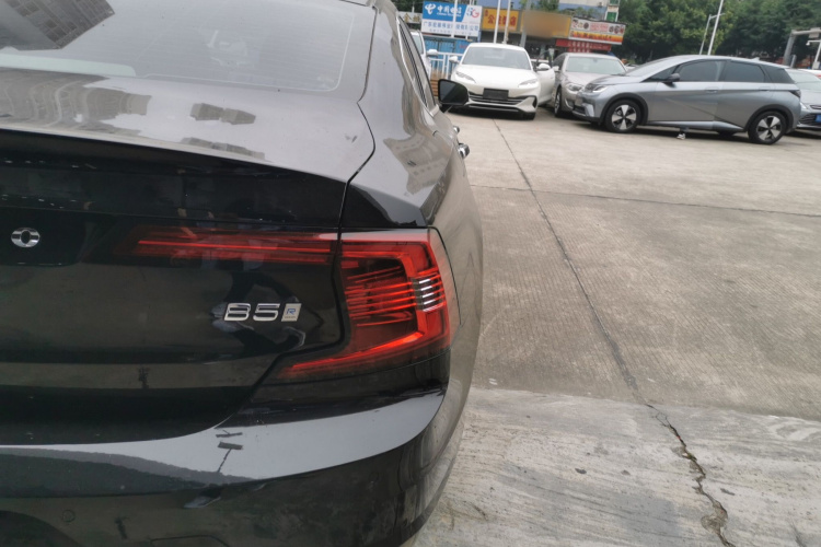 沃尔沃S90 2021款 B5 智逸豪华版车身外观9