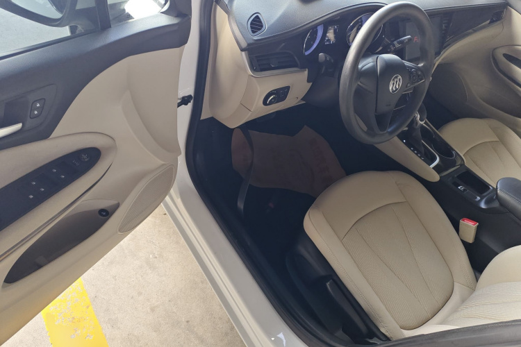 别克 威朗 2019款 三厢 15S 自动进取型中控内饰20