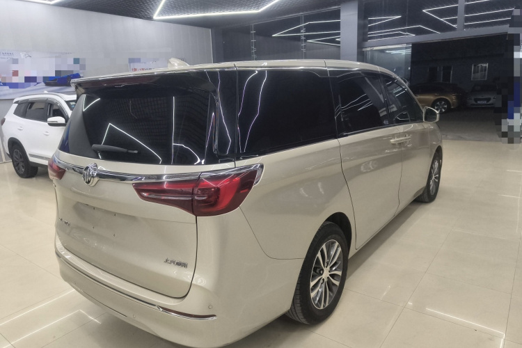 别克GL8 2020款 ES陆尊 653T 舒适型车身外观7