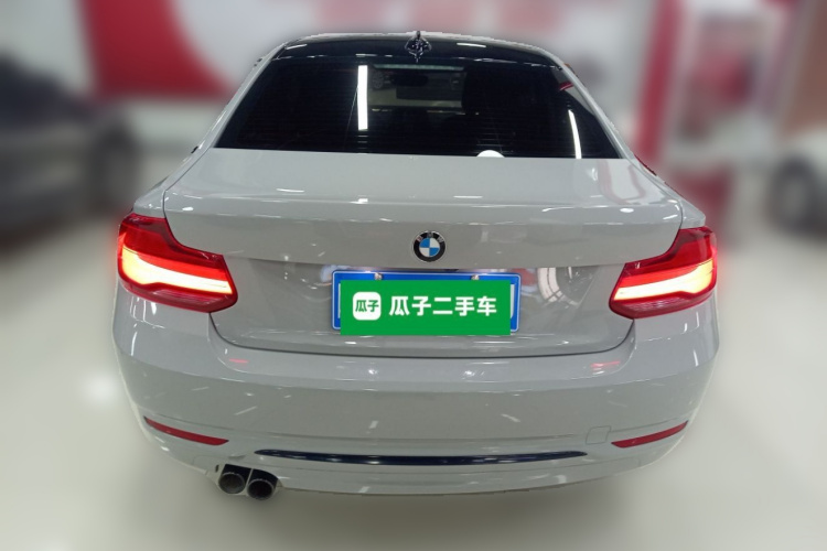 宝马2系(进口) 2019款 225i 运动设计套装车身外观6