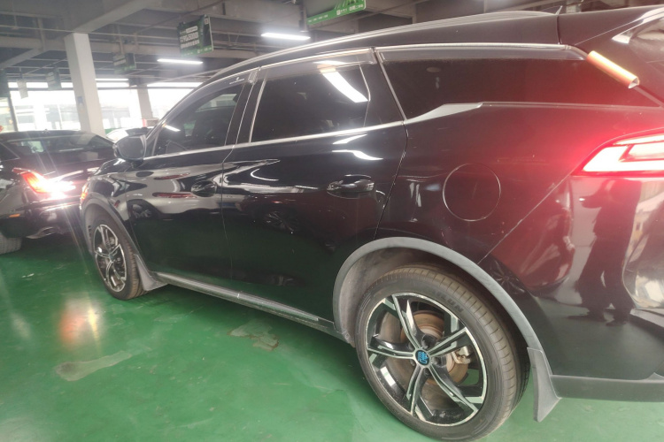 比亚迪 唐新能源 2021款 DM-i 112KM 尊荣型车身外观6003