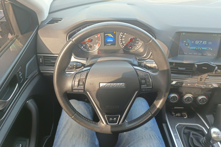 哈弗H6 2018款 蓝标 运动版 1.5T 手动两驱精英型中控内饰13