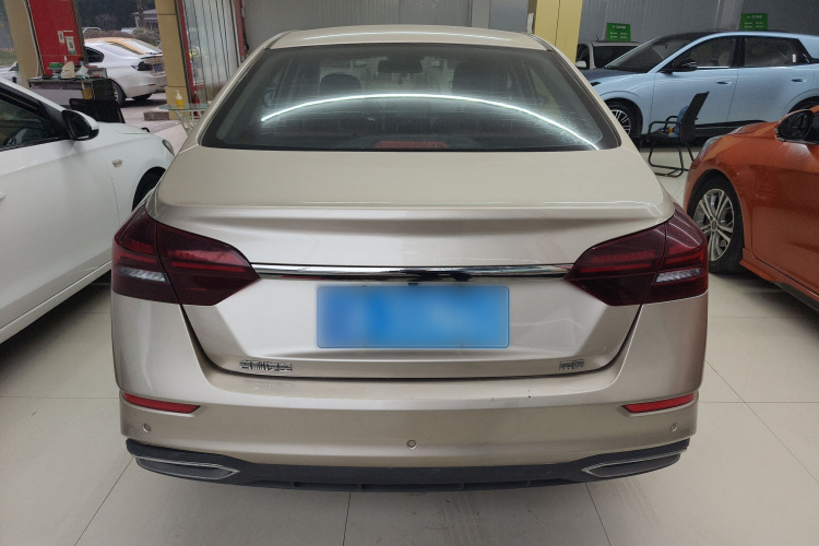 吉利汽车 帝豪 2021款 UP 1.5L CVT向上版车身外观6