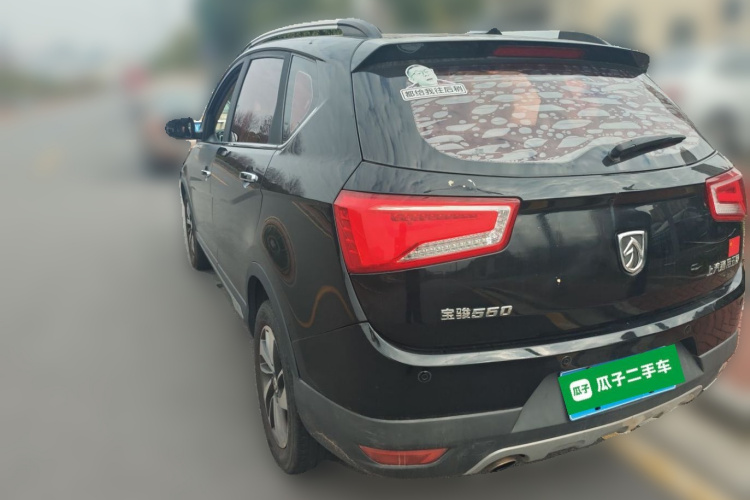 宝骏560 2015款 1.8L 手动豪华型车身外观6003
