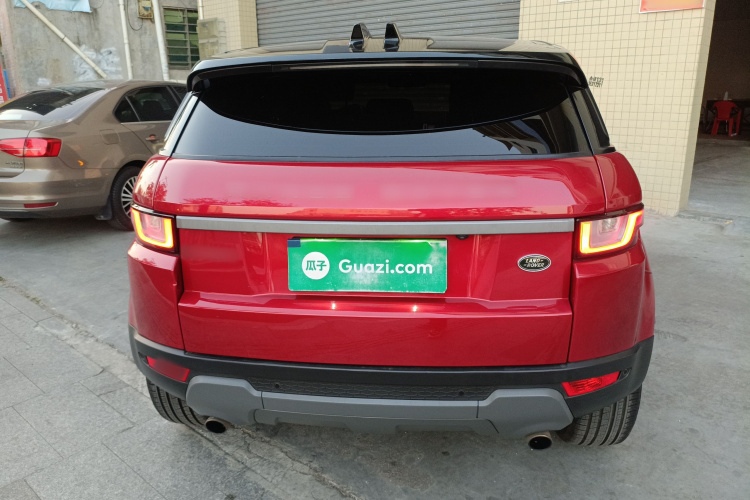 路虎 揽胜极光 2017款 2.0T 英伦锋尚版车身外观6