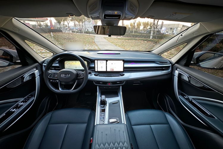 吉利汽车 2023款 嘉际L 1.5TD DCT豪华型中控内饰7008