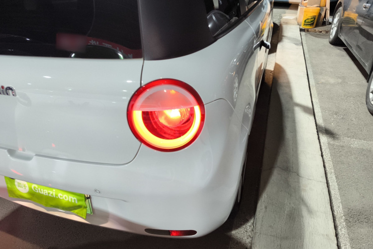 长安启源 长安Lumin 2022款 210km 香甜款车身外观9