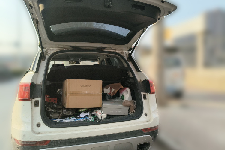 哈弗H6 Coupe 2015款 蓝标 2.0T 手动两驱精英型局部细节23