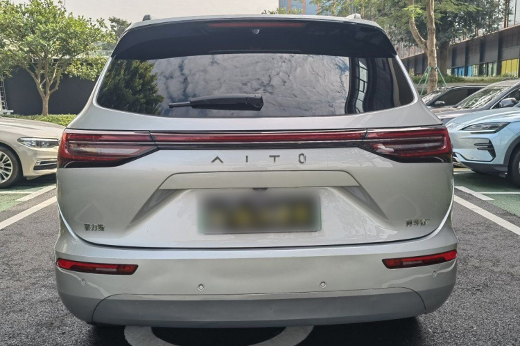 鸿蒙智行 问界M7 2024款 1.5T 智驾后驱Max版 5座车身外观6008