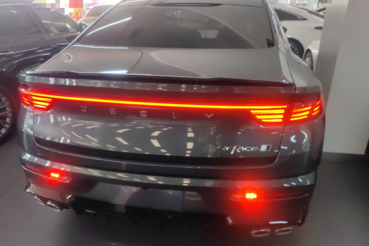 吉利汽车 星瑞 2023款 2.0TD 只此青绿版车身外观6