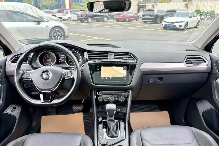 大众 途观L 2019款 380TSI 自动四驱智动豪华版7座 国VI局部细节16