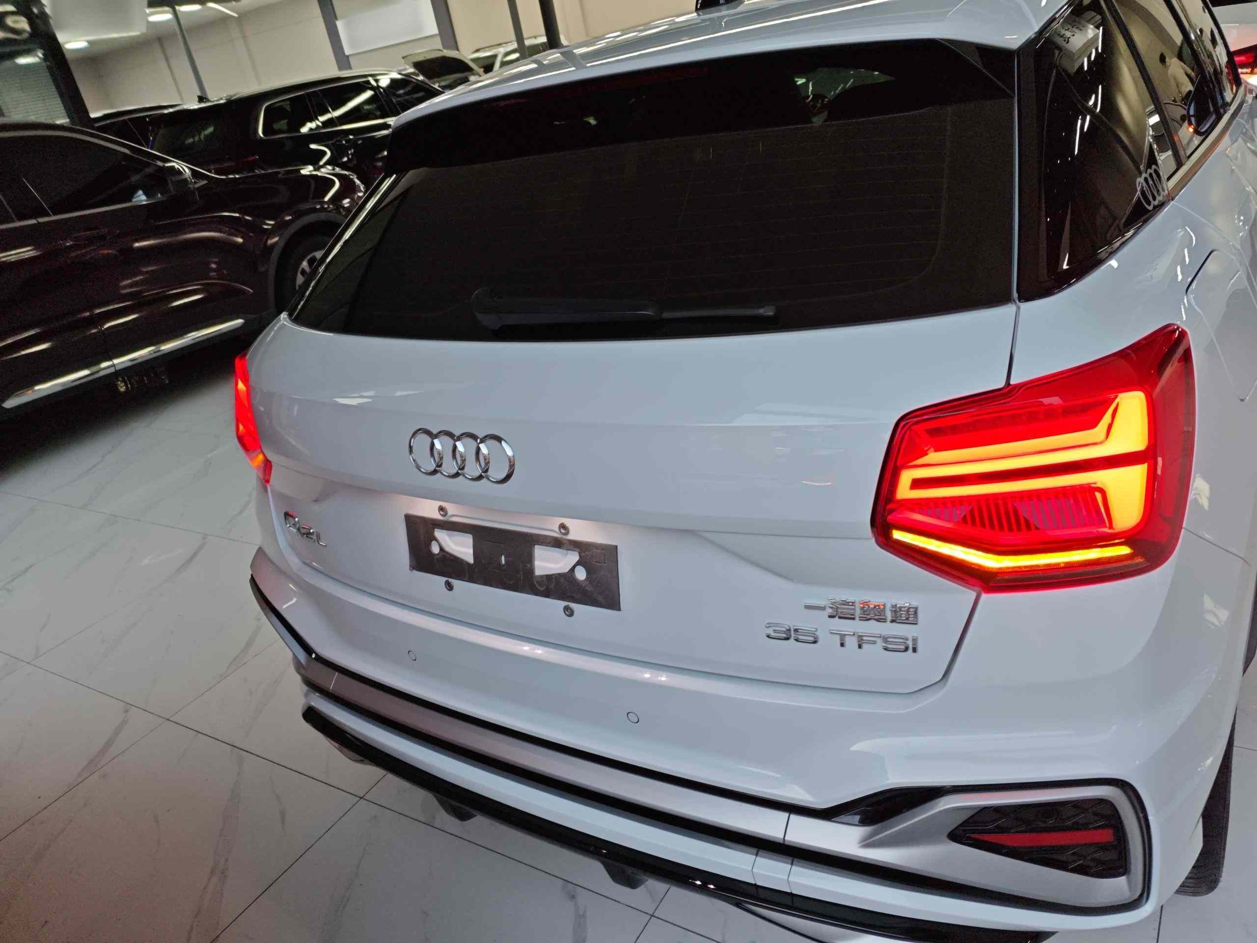 奥迪Q2L 2023款 35TFSI 时尚动感型(4)