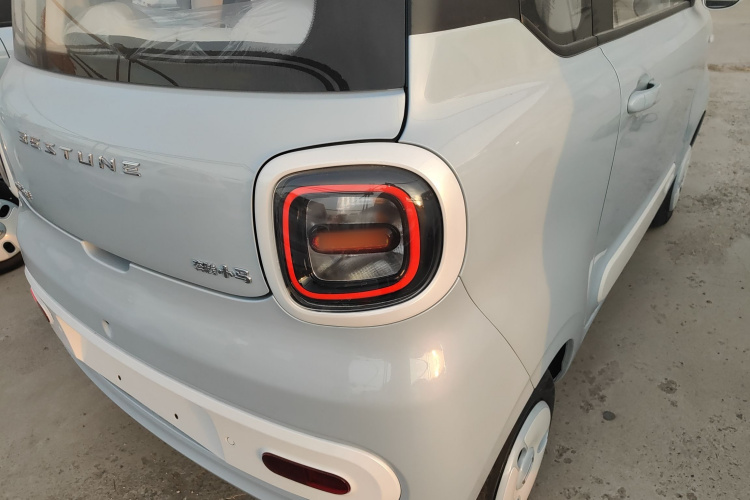 奔腾小马 2026款 222km 萌趣马 Plus车身外观9