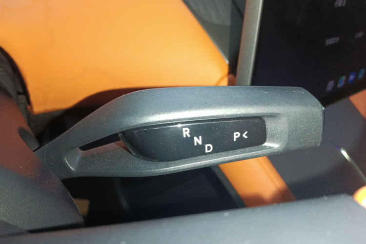 小米汽车 小米YU7 2025款 超长续航后驱版局部细节18