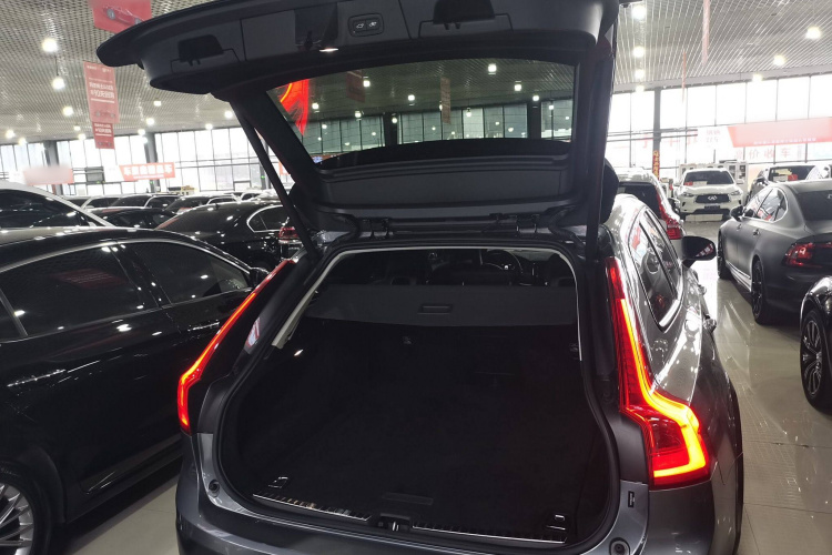 沃尔沃V90 2017款 Cross Country T5 AWD 智远版中控内饰23