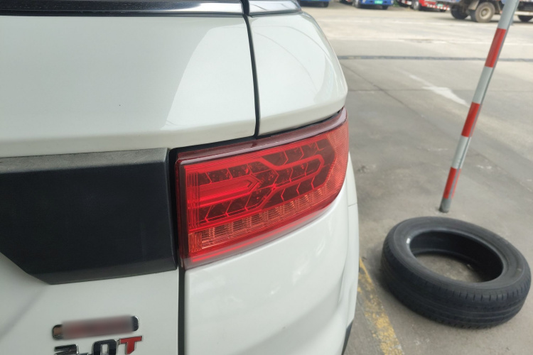 陆风X7 2015款 2.0T 全景旗舰版车身外观6006