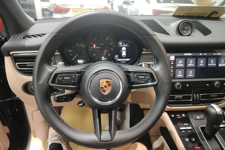 保时捷 2023款 Macan 2.0T中控内饰13