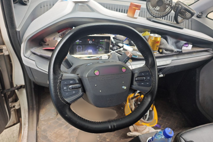 宝骏E200 2020款 305KM 智行版中控内饰13