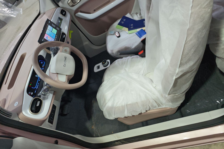 吉利银河 熊猫 2025款 210km 元气熊中控内饰19