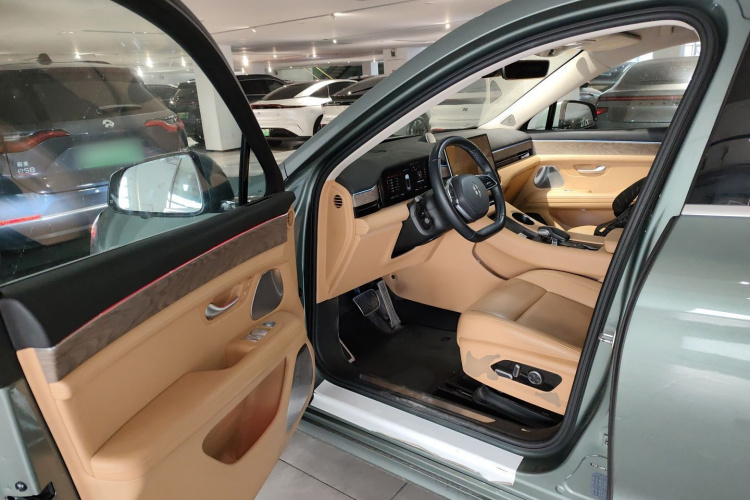 鸿蒙智行 问界M5 2022款 增程四驱至臻版中控内饰20