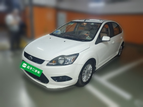 福特 福克斯 2013款 两厢经典 1.8L 自动时尚型