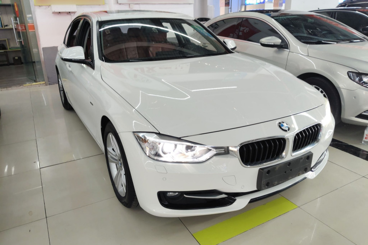 宝马3系 2014款 328i 运动设计套装车身外观6002