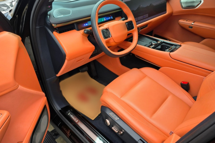 领克900 2025款 2.0T Ultra中控内饰7003