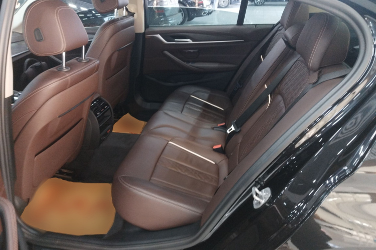宝马5系 2020款 530Li xDrive 豪华套装中控内饰21