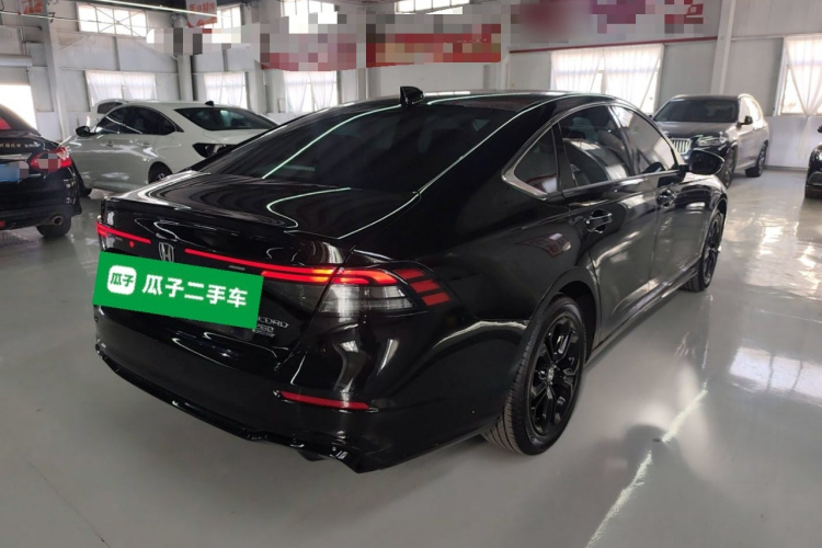 本田 雅阁 2025款 运动系列 260TURBO 豪华版车身外观7