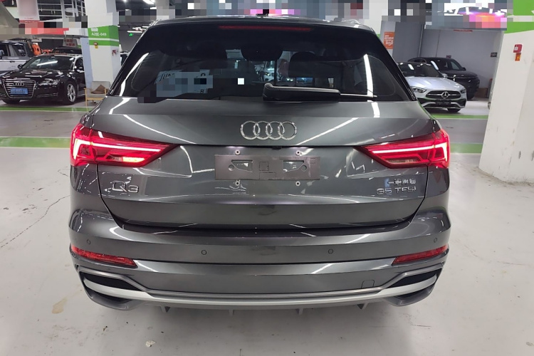 奥迪Q3 2023款 35 TFSI 时尚动感型（1.5T）车身外观6004