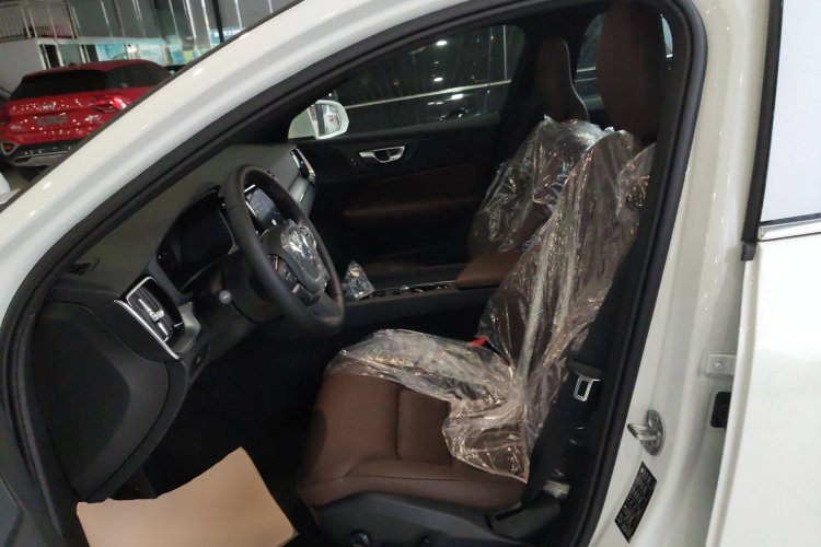 沃尔沃S60 2025款 B4 智逸豪华版中控内饰19