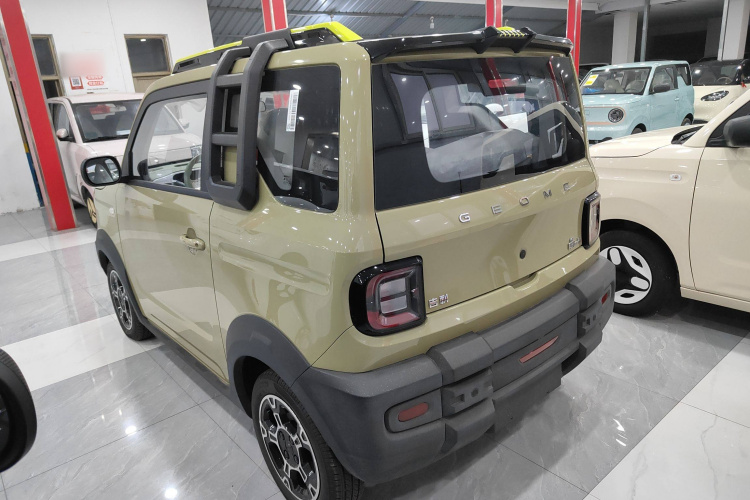 吉利银河 2025款 210km 熊猫骑士车身外观6003