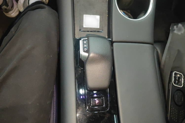 鸿蒙智行 问界M5 2022款 增程后驱标准版局部细节18