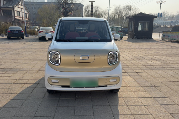 奔腾小马 2025款 222km 灵动马车身外观6001