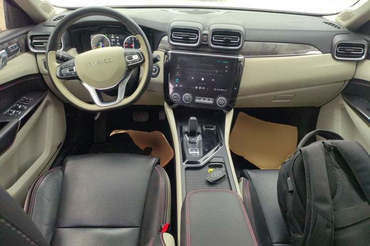 领克02 2020款 1.5T DCT两驱耀Pro版中控内饰12