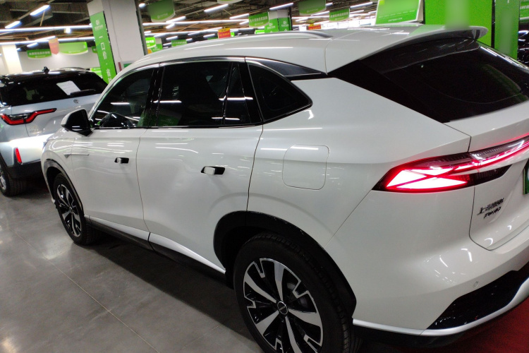 荣威D5X DMH 2024款 135科技版车身外观4