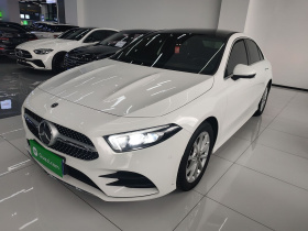 奔驰A级 2021款 A 200 L 运动轿车时尚型
