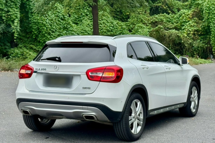 奔驰GLA 2016款 GLA 200 动感型车身外观6004